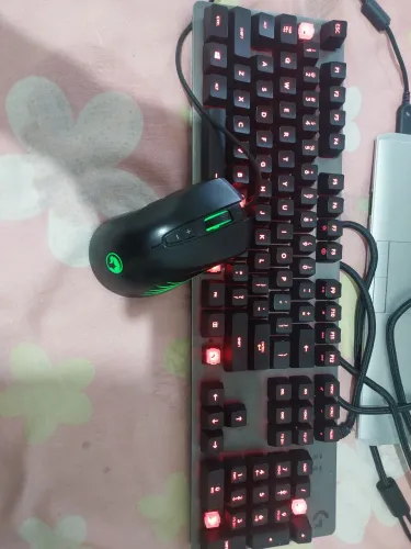 Teclado mecanico logitech g413 carbom e mause gamer só retirada em mãos franca