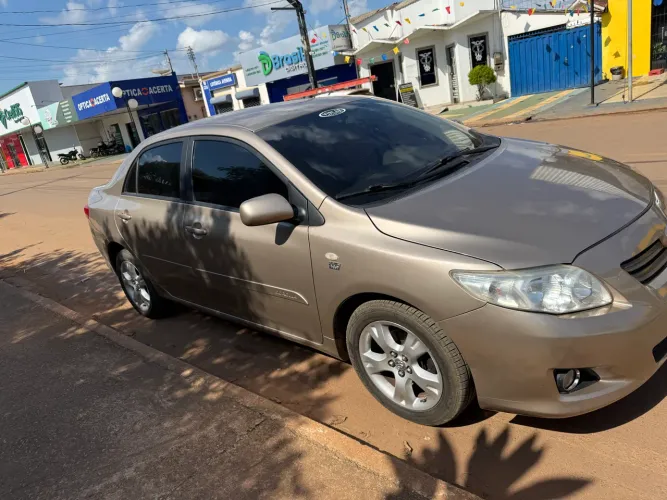 Toyota Corolla GLI 1.8 Flex 16V Aut. 2010