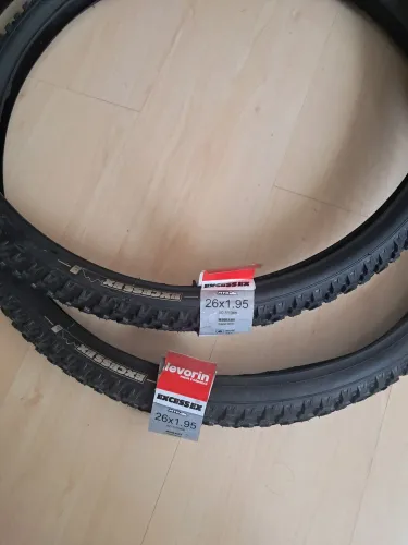 Sem uso. 2 Pneus Excess Aro 26x1 .95 Levorin Mtb Bike Trilha C/ Cravo