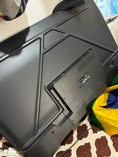 Vendo 8 maioria smart 43 e 50 polegadas TVs para retirada de peças