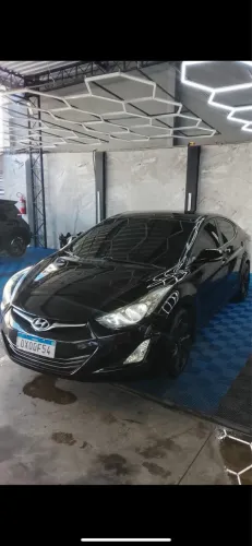 Hyundai Elantra GLS 2.0 16V Flex Aut. 2014