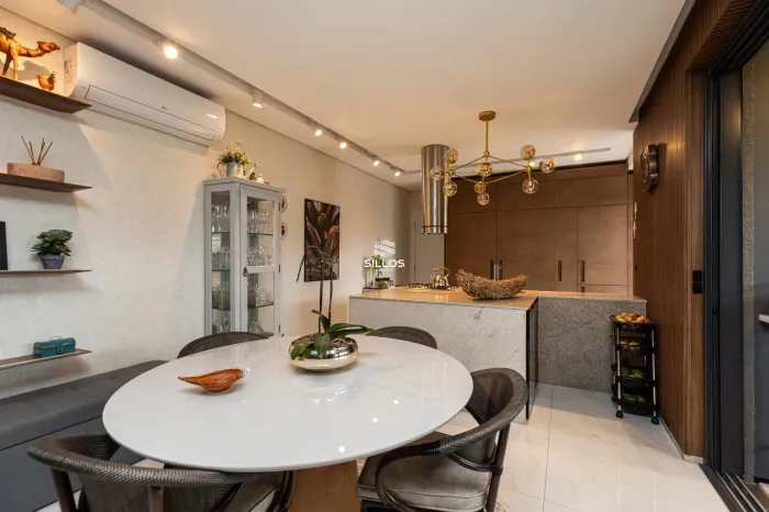 Apartamento com 2 quartos à venda no Hugo Lange em Curitiba