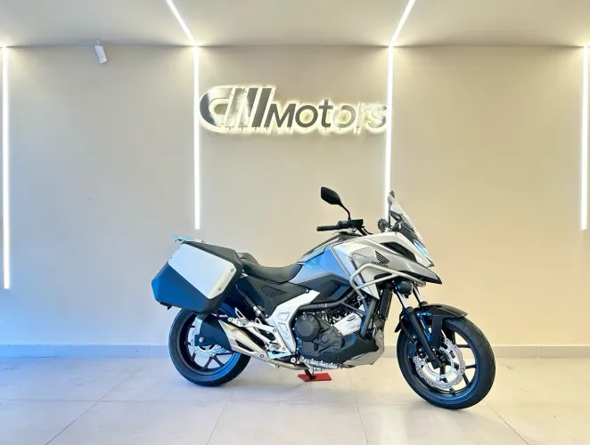 HONDA NC 750X 2025, APENAS 2.400 KM RODADOS !!