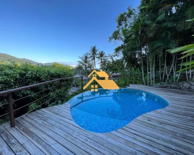 Casa em Condomínio com 4 Suítes  Piscina, Serviço de Praia e Segurança 24h no Litoral Nort