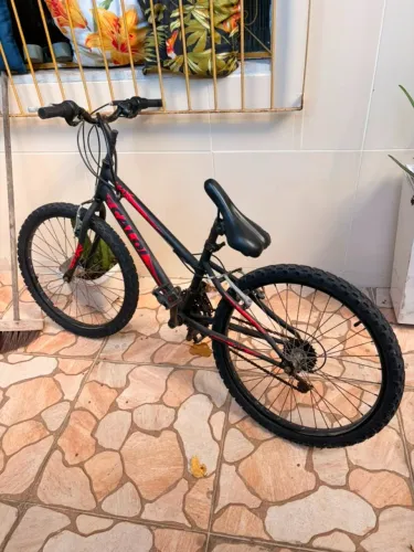 Bicicleta Caloi aro 24