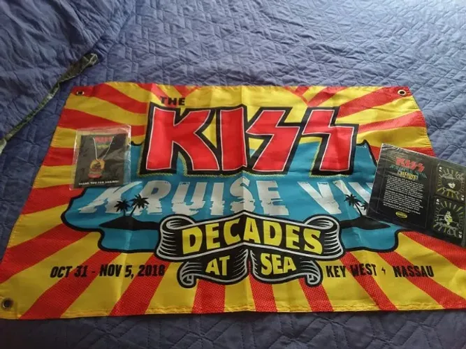 Kiss Memorabilia: Itens raros e oficiais para fãs de verdade