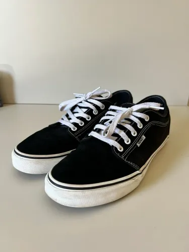tênis vans chukka low preto 42