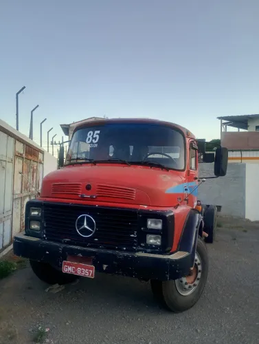 Caminhão MB 1516