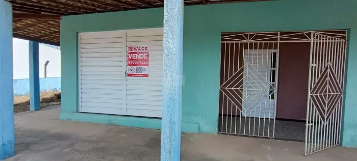 Oportunidade para Personalizar! Casa com Telhado Quatro Águas na Lagoa do Forno