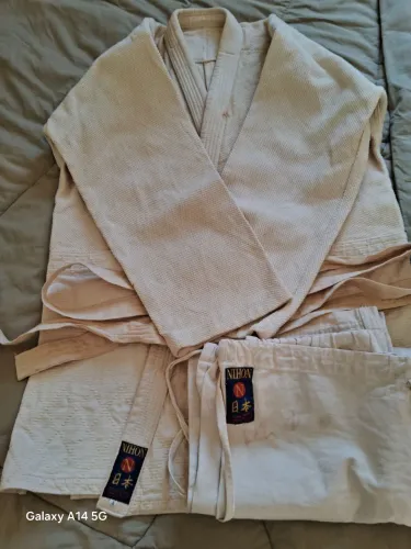 Kimono tranzado usado