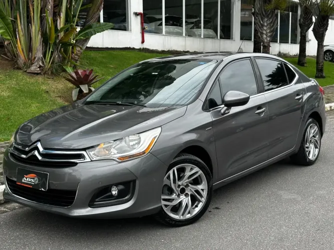 Citroen C4 Lounge Exclusive 1.6 Turbo 4P Aut. 2014