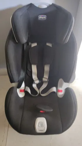 Cadeirinha de carro Chicco para crianças até 25 kg