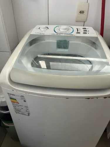 Máquina de Lavar Electrolux 8kg - funcionando 