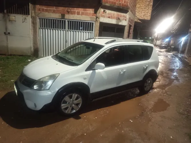 Nissan Livina X-gear Sl/X-gear 1.8 Flex F. Aut. 2014