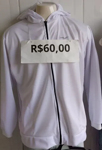 Casaco GG veste G na promoção R$60,00 com zíper e Capuz