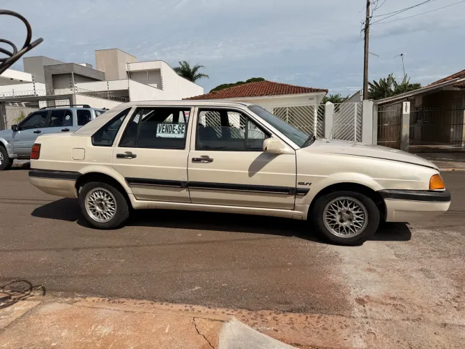 Volkswagen Santana Glsi / GLS 1.8/ 2.0 (álcool) 1992