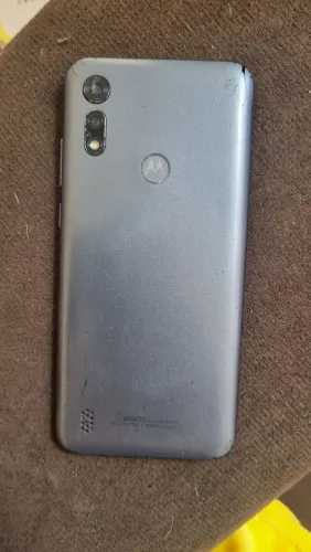 Vendo celular Motorola moto e6s de 32 gb