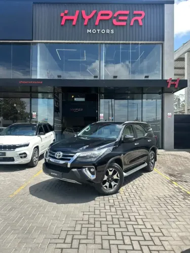 Toyota Hilux SW4 Diamond 2.8 TB 4X4 Die. Aut. 2019