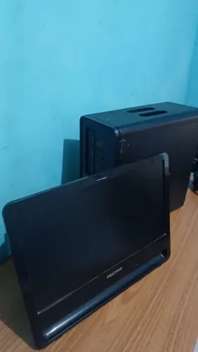 MONITOR + COMPUTADOR