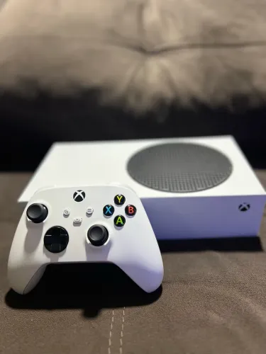 Xbox Series S + 1 controle Original + bateria