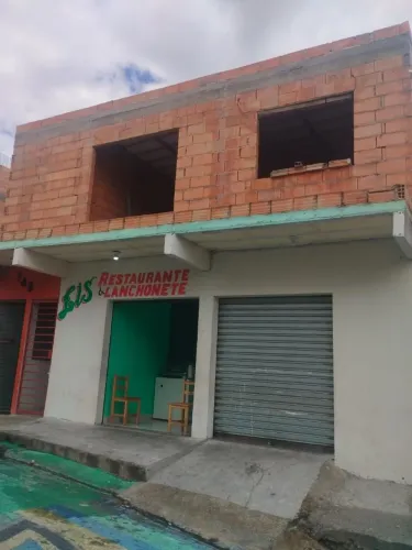 É uma casa muito boa tem tudo que você procura ppppple Tati não é tu tu muito boa não temk