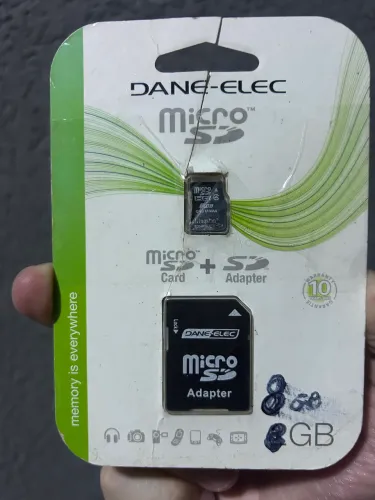 Micro Sd Card 8G e adaptador 