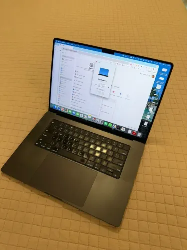 MacBook Pro 16 M3 Pro 2023