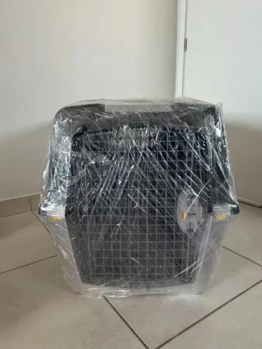 Caixa de Transporte Chalesco Gulliver - Tamanho 6 - Padrão IATA - Usada 1x