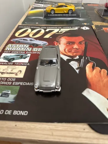 Aston martin db5 coleção 007