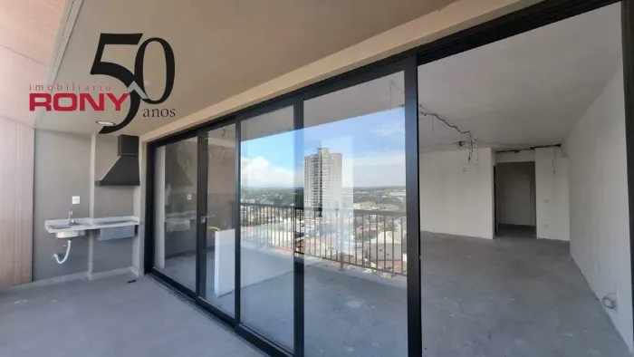 Amplo apto de 154m2 de 3 suítes e 2 vagas de garagem!