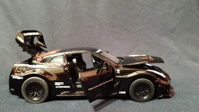 MINIATURA GTR-R35