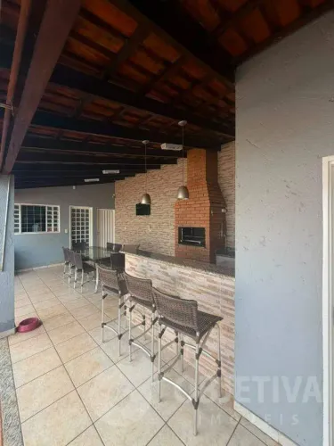 Casa à venda, 3 quartos, 1 suíte, 3 vagas, CIDADE JARDIM - UBERLANDIA/MG