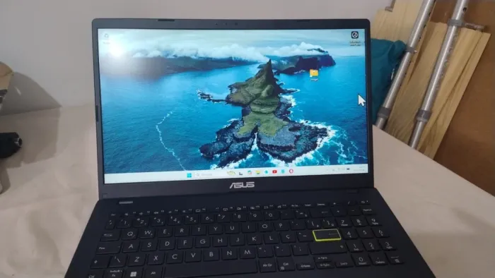 Notebook Asus Vivobook Go 15, Intel Celeron 4gb Ram, 128gb (Novo com caixa aberta)