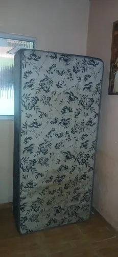 Cama box usada