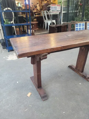 Mesa de Madeira. Alto padrão de qualidade.  