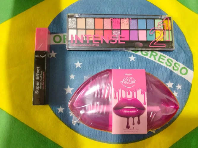 Kit Completo de Maquiagem - Apenas R$50!