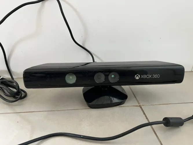 Kinect + jogo original XBOX 360