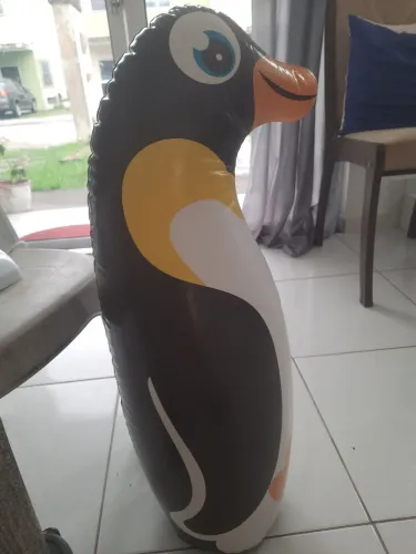 Inflável pinguim 