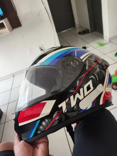 Capacete TWO .