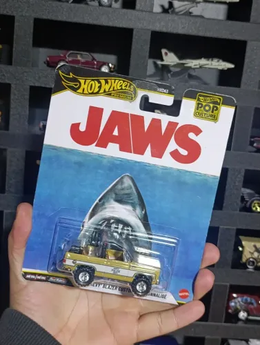 Hot Wheels Premium pop culture Tubarão