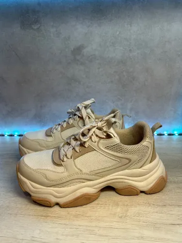 tenis milano feminino off white 39