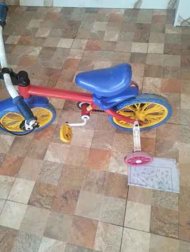 Bicicleta infantil aro 12 funcionando perfeitamente