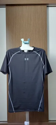 Camiseta Compressão Under Armour