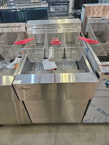 fritadeira zona fria elétrica 38 litros 18000W