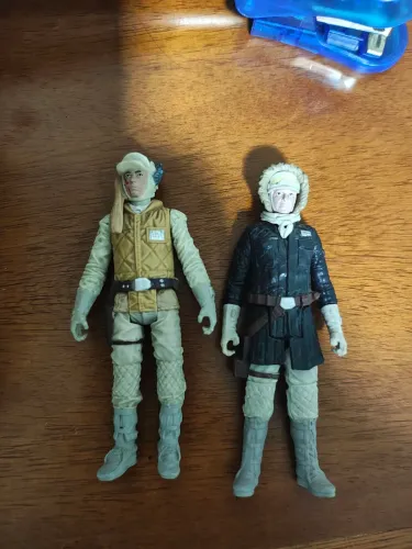 Bonecos de ação Hasbro Luke e han solo império contra ataca