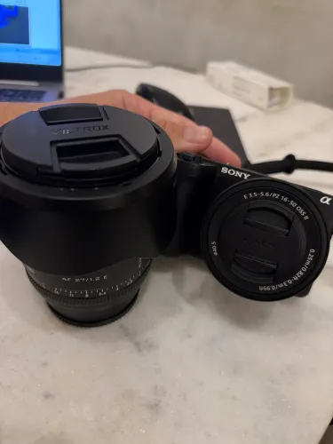 Câmera Sony Zve10 II + Lente viltroz