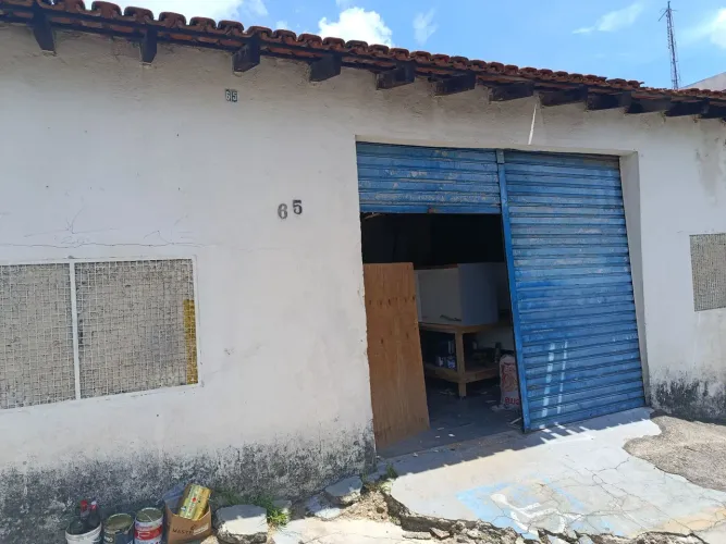 Galpão + Casa 220m2 na vila agrícola