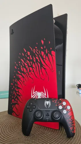 Playstation 5 edição especial homem aranha
