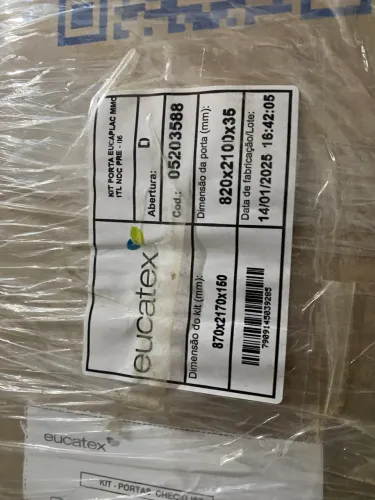 Kit Porta Eucatex 82x210 cm Direita - Novo na Embalagem
