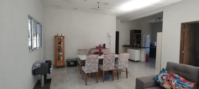 EXCELENTE CASA TÉRREA NOVA CONDOMÍNIO PAYSAGE VERT - 4 SUITES - QUINTAL - CONSTRUÇÃO FINAL